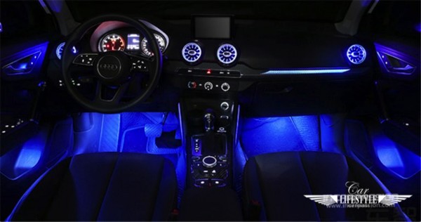 Audi Q2 подсветка салона